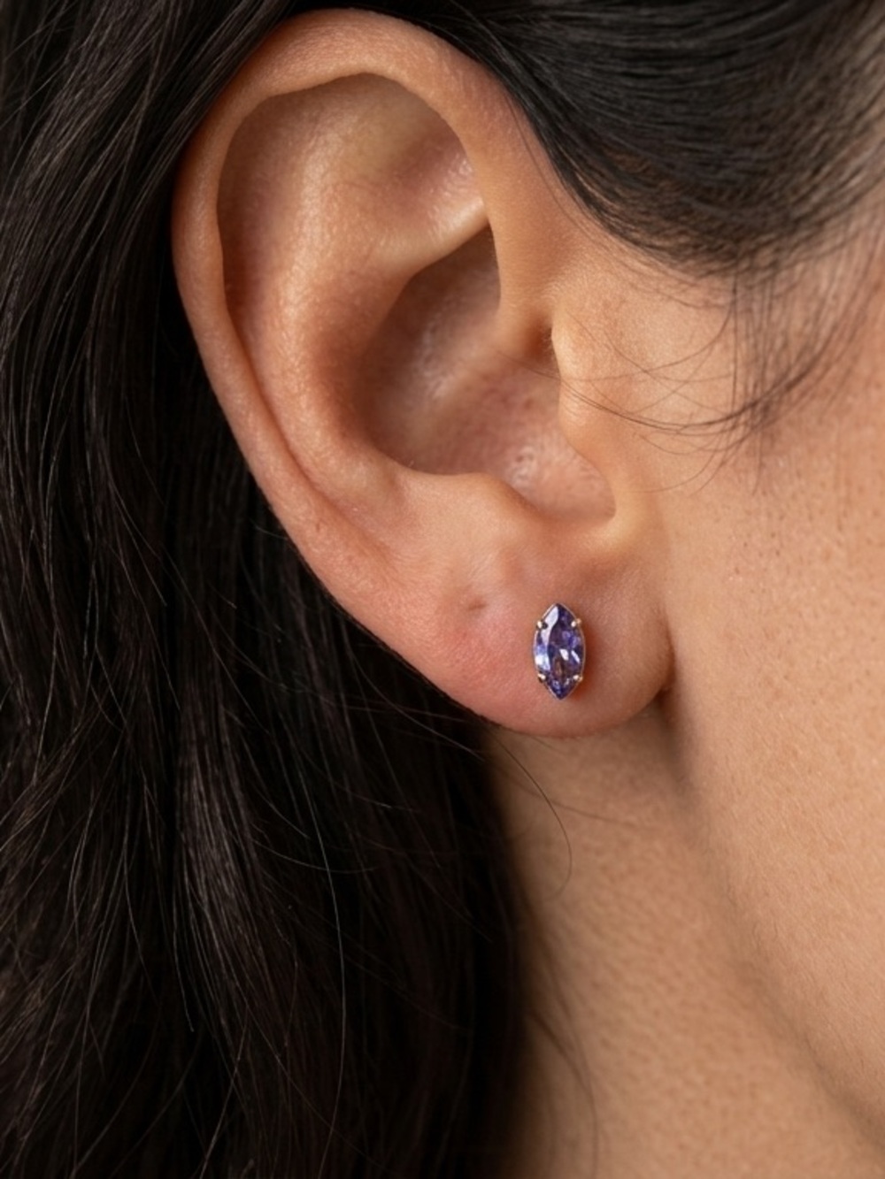 ERIKA stone studs